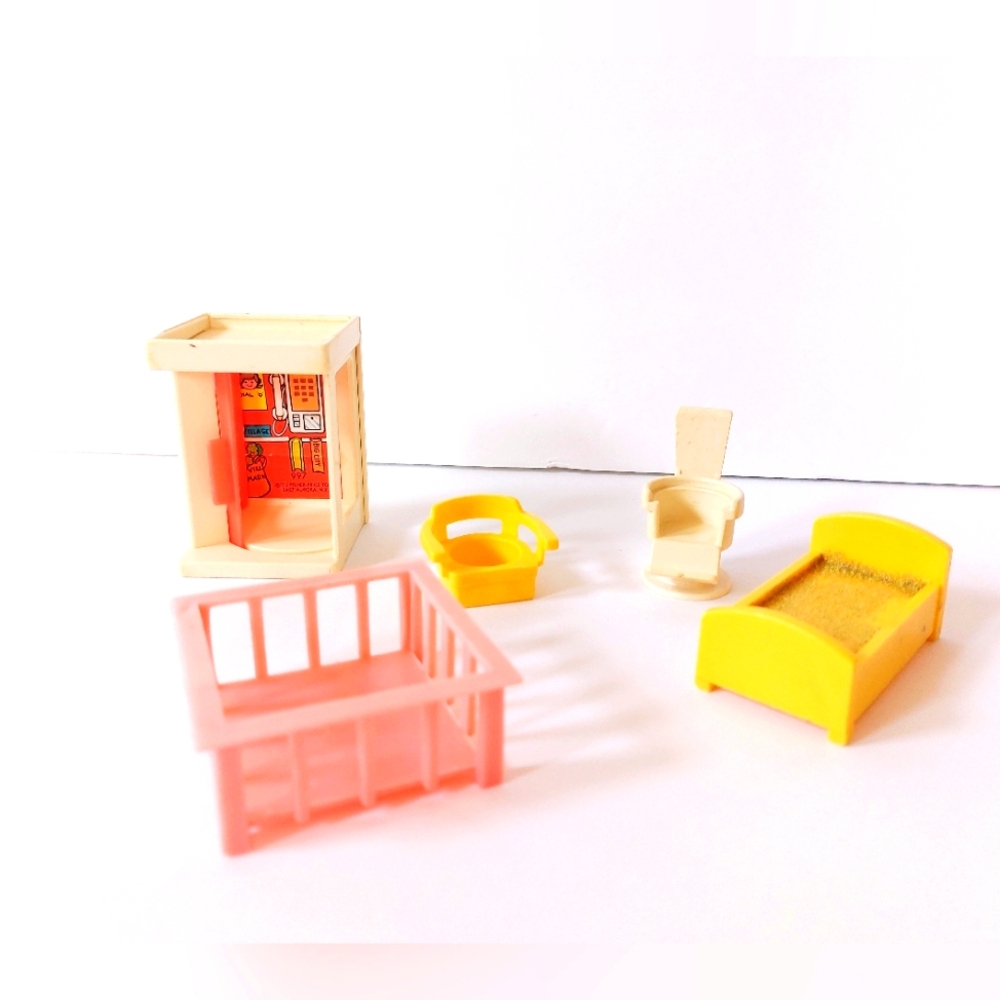 5pc Fisher Price Little People‎ Phone Booth Barber Chair Playpen Chair & Bed